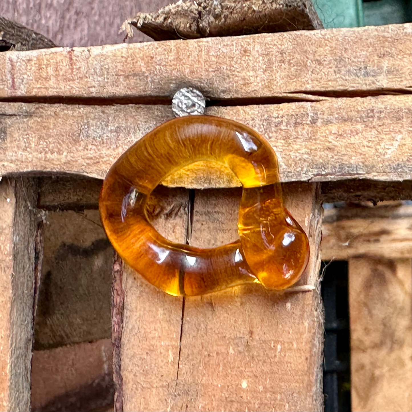 ORANGE GLASS RING