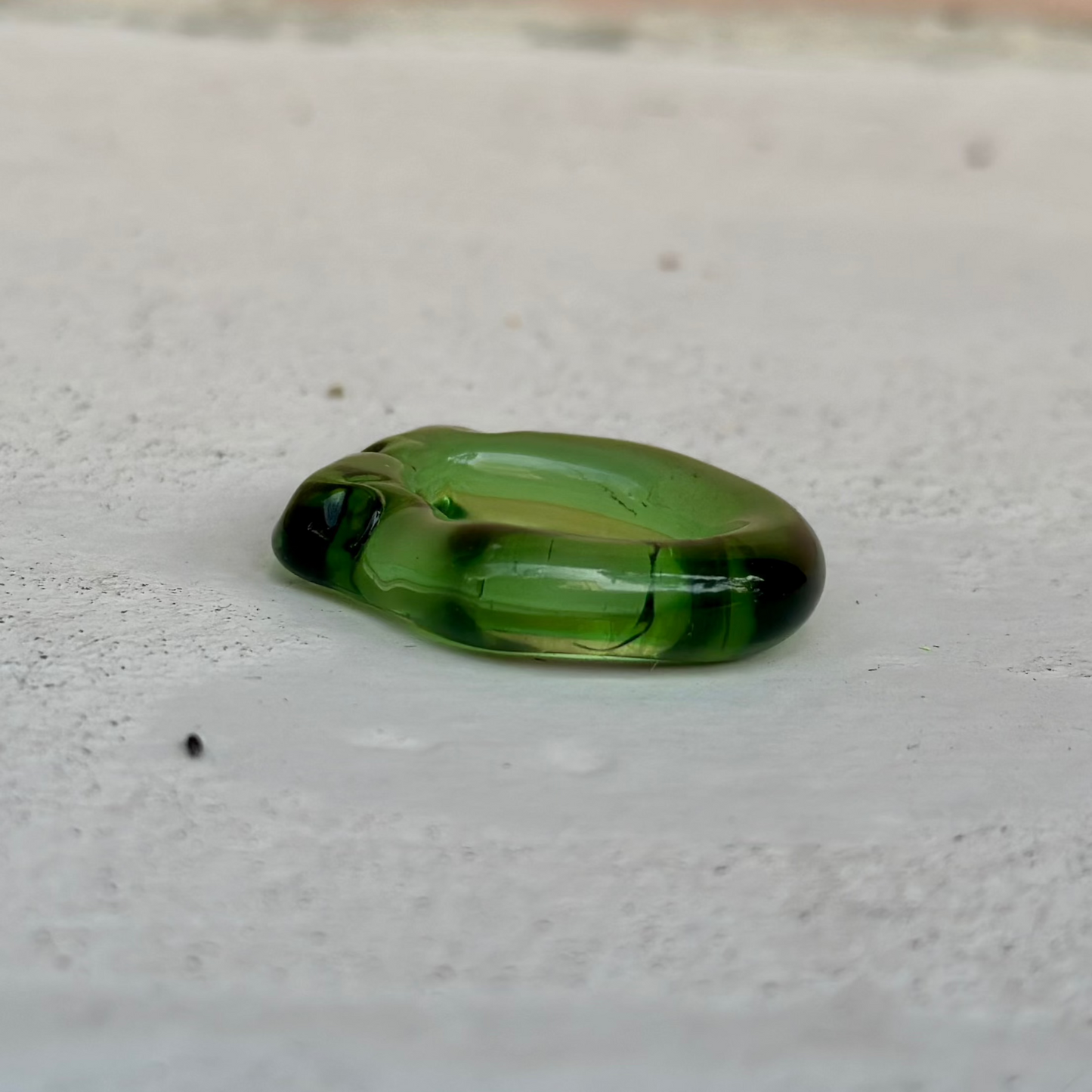 GREEN GLASS RING